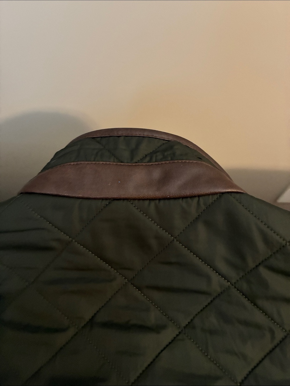Barbour Dark Green Quilted Lightweight Jacket - Picture 9 of 16